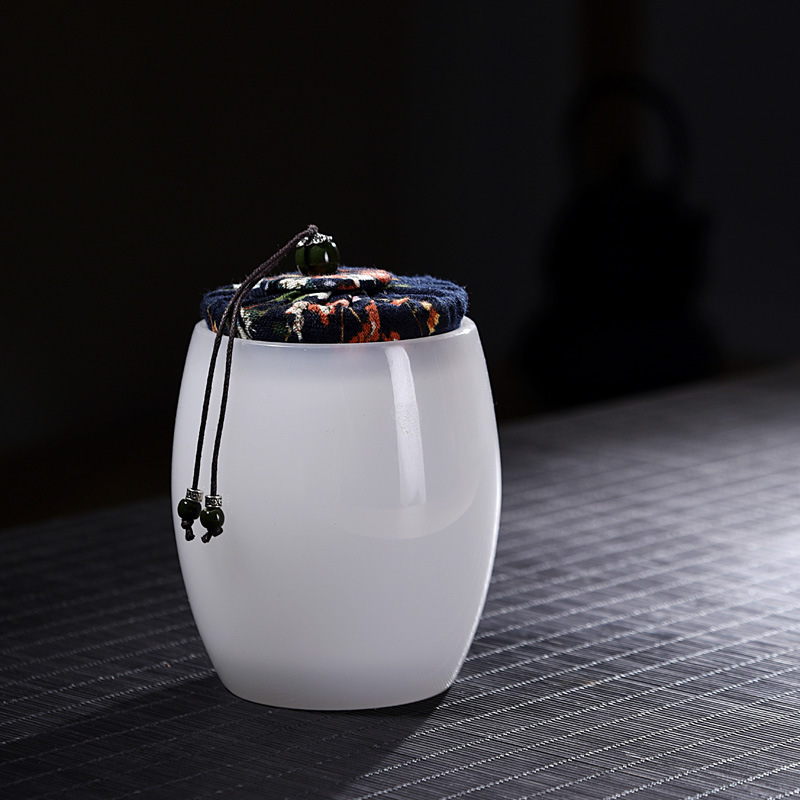 Ceramic sealed jar Yangzhi jade porcelain teapot