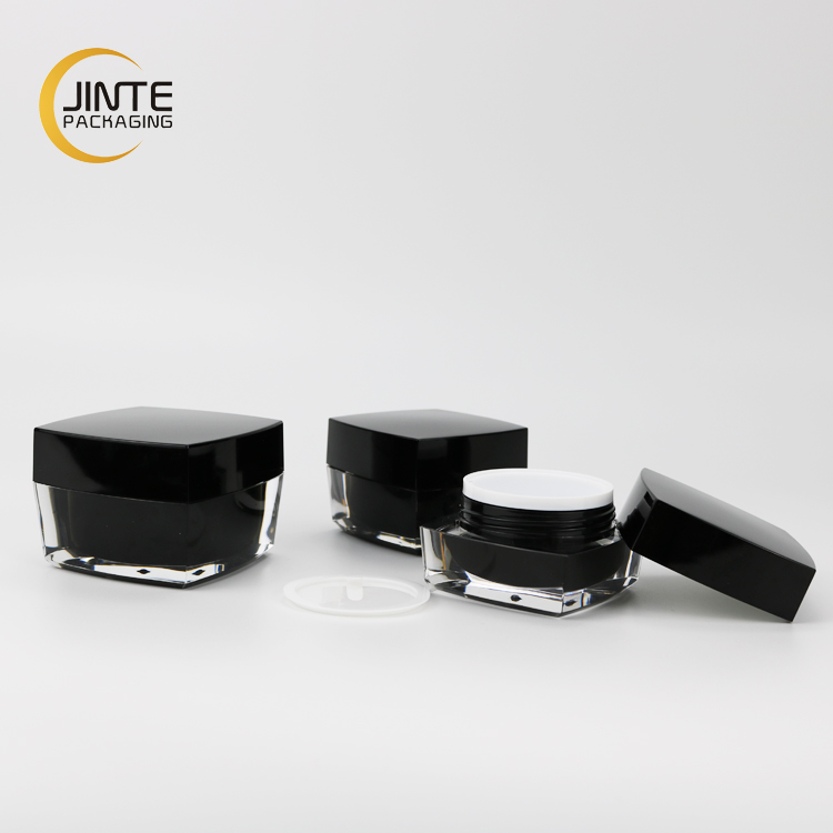 Characteristic Square Cosmetic Acrylic Jar With black PP Liner And Shiny black Lid