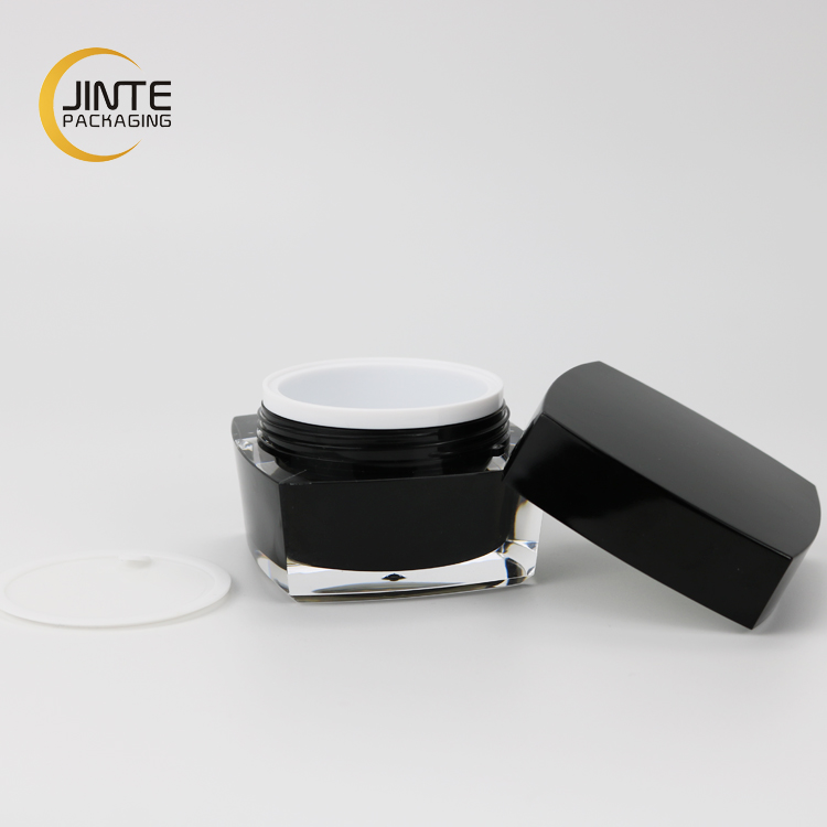 Characteristic Square Cosmetic Acrylic Jar With black PP Liner And Shiny black Lid