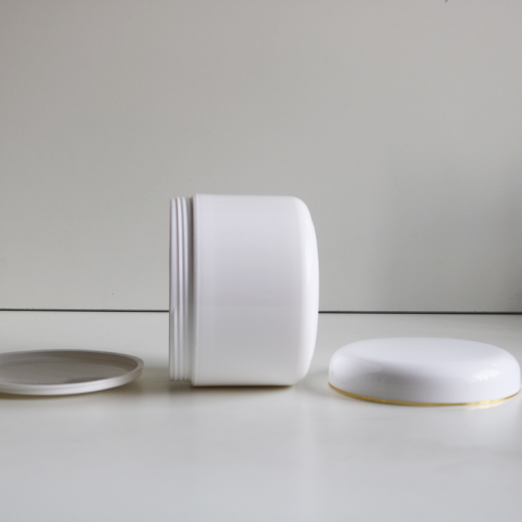 Cheap Empty 100ml 150ml 200ml 250ml White PP Double Wall Cream Jar With Gold Rim Decoration