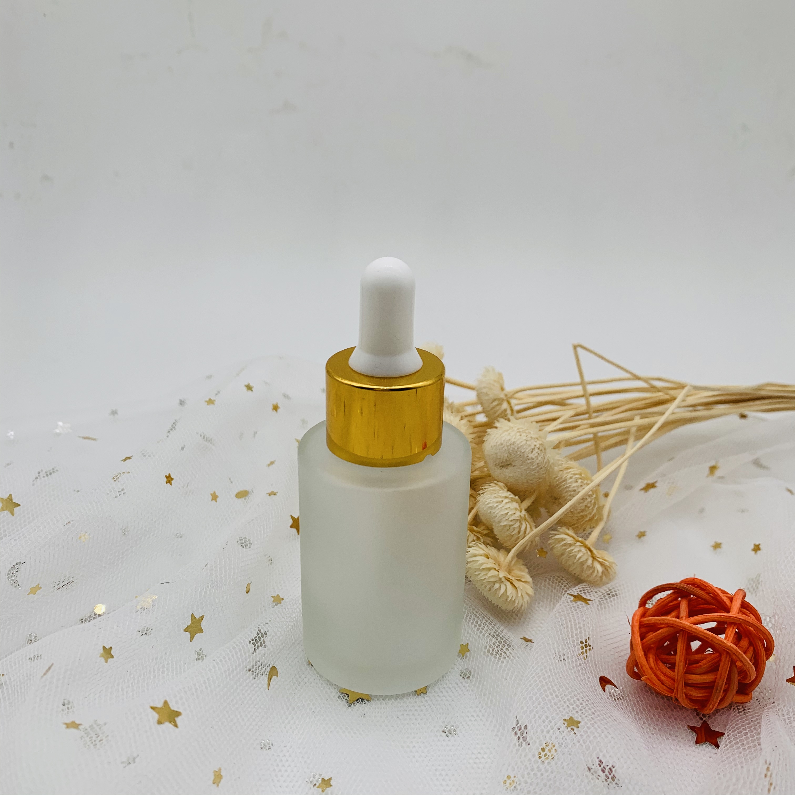 Cheap Price Clear 30ml 50ml Glass Gold Dropper Bottle With Pipette