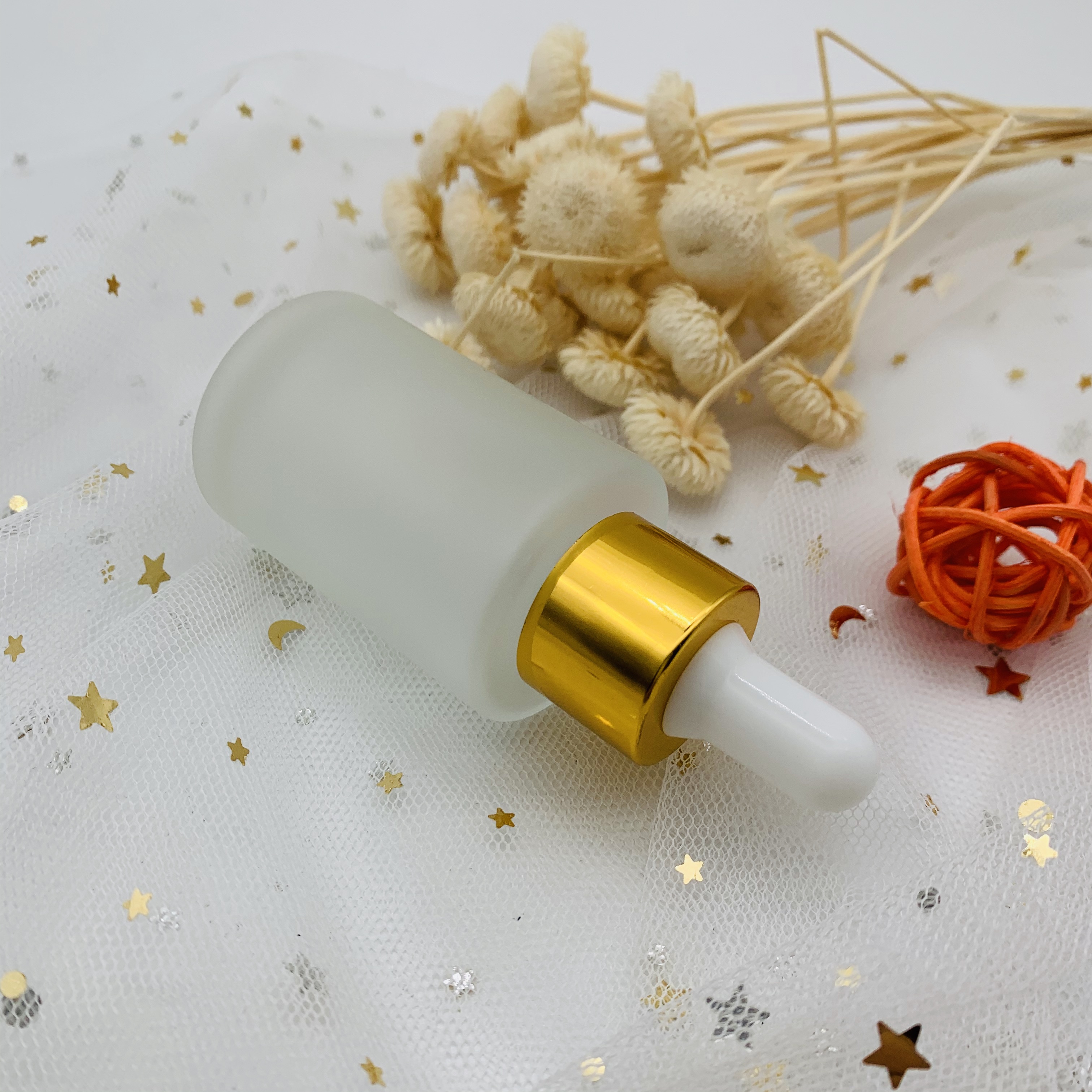 Cheap Price Clear 30ml 50ml Glass Gold Dropper Bottle With Pipette