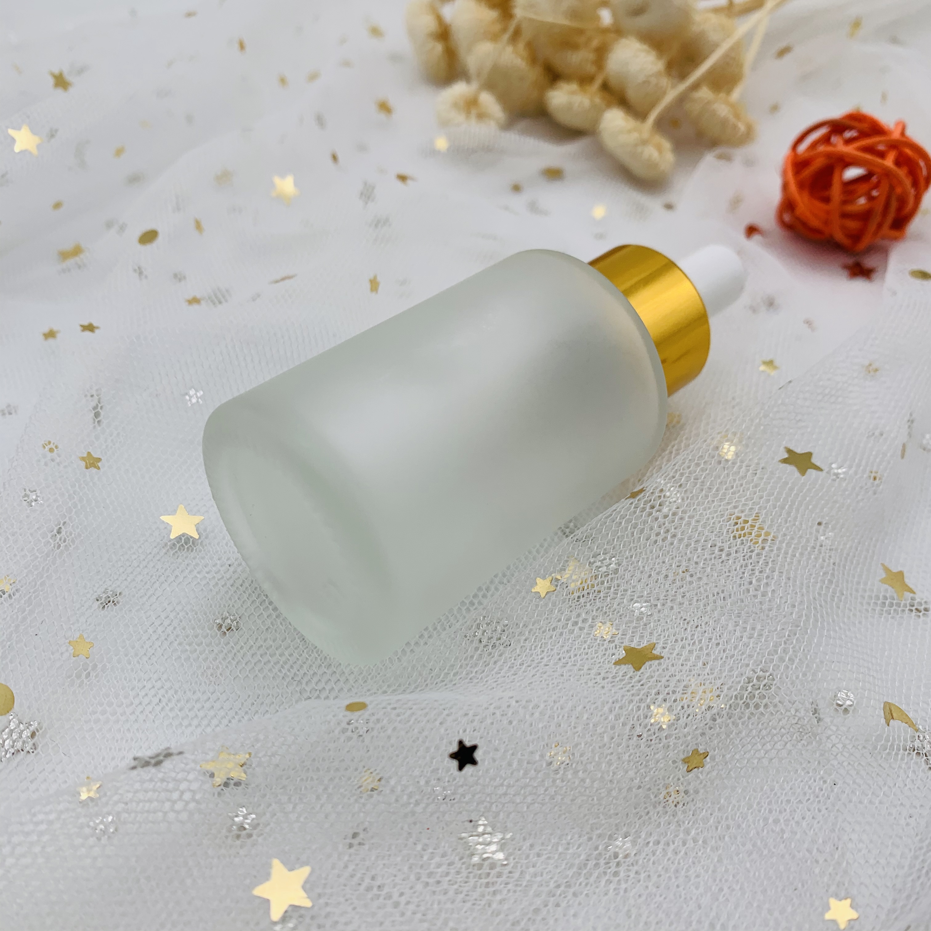Cheap Price Clear 30ml 50ml Glass Gold Dropper Bottle With Pipette