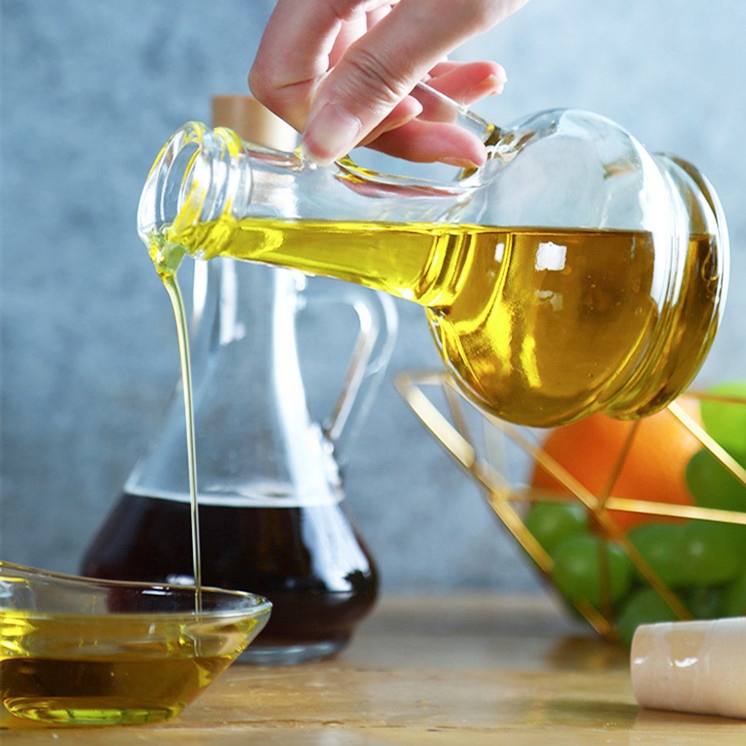 Cheap discounts. Transparent glass oil bottles, olive bottles, kitchen glass oil and vinegar bottles