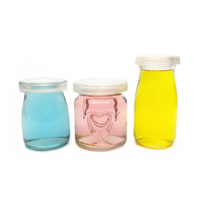Cheap price 100ml 200ml clear glass jar with plastic lid for jam pudding yogurt