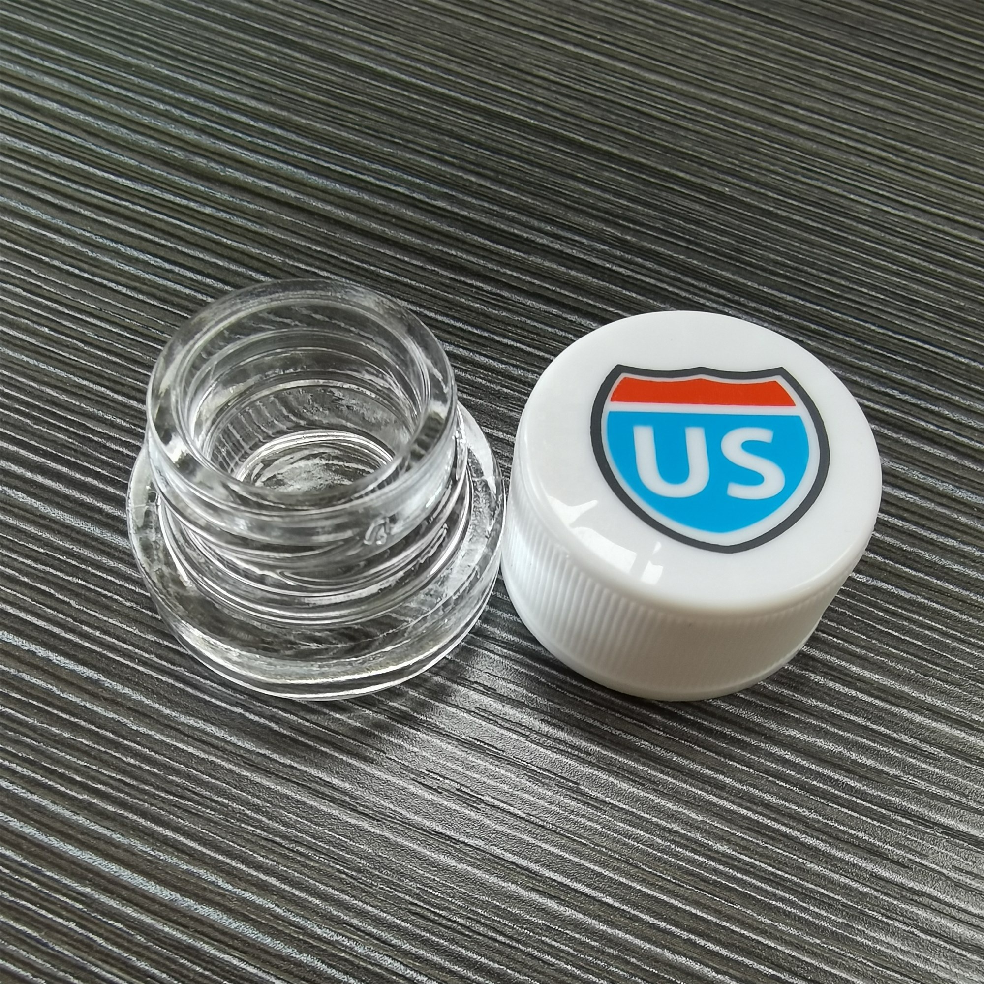 Child Proof 5ml 7ml 9ml Child Resistant Glass jars With Printing On Lid