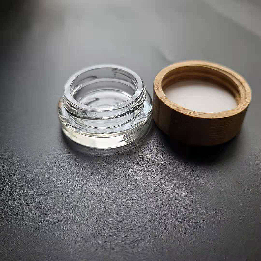 Child Resistant Glass Jars With Wood Childproof Lid Essential oil Concentrate Containers