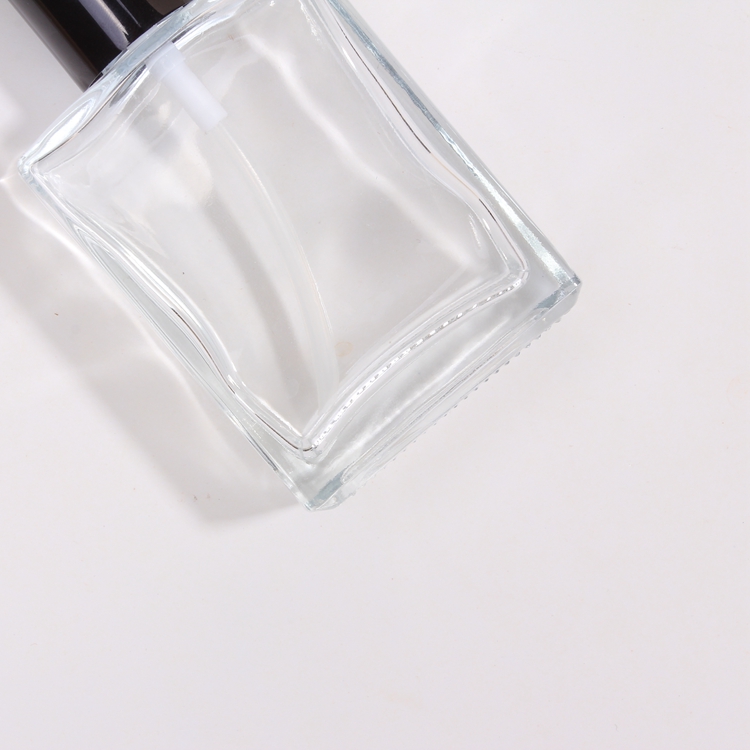 China Custom Wholesale Empty Perfume Essential Oil Roller Spray Glass Perfume Bottle 30ml