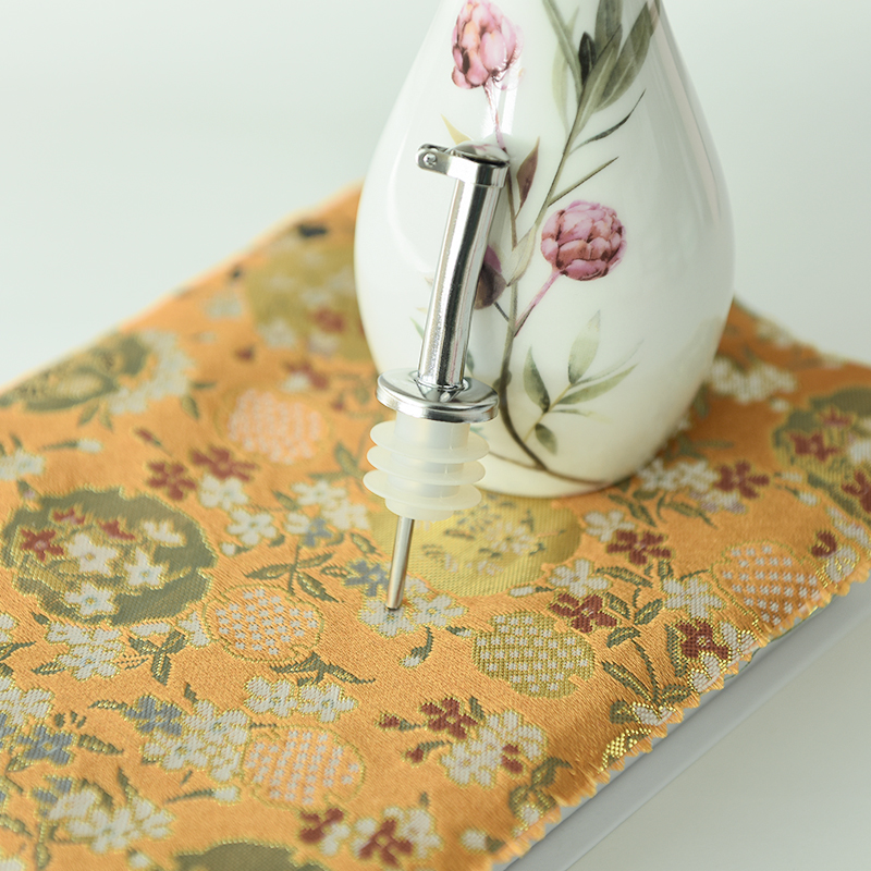 China Dinner Set Garden Charger Olive Oil Bottle Dispenser Porcelain Vinegar Cruet With Steel