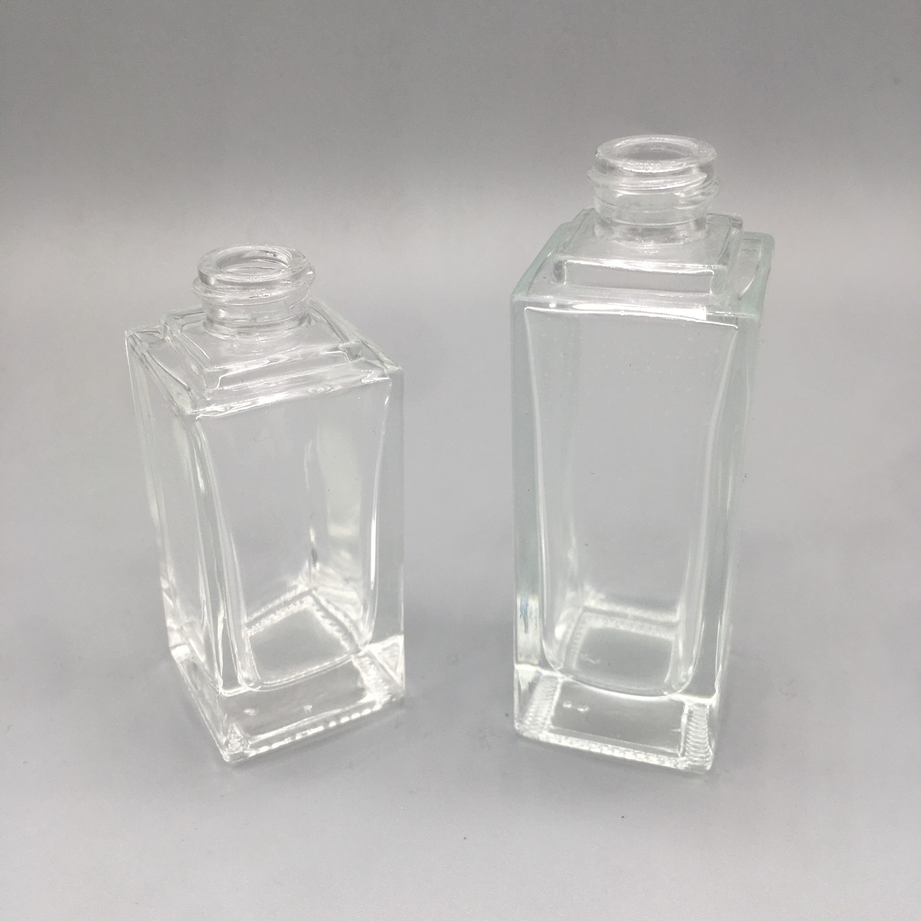China Factory 30 Ml Foundation Glass Pump Bottle Frosted Double Layer Glass Bottle
