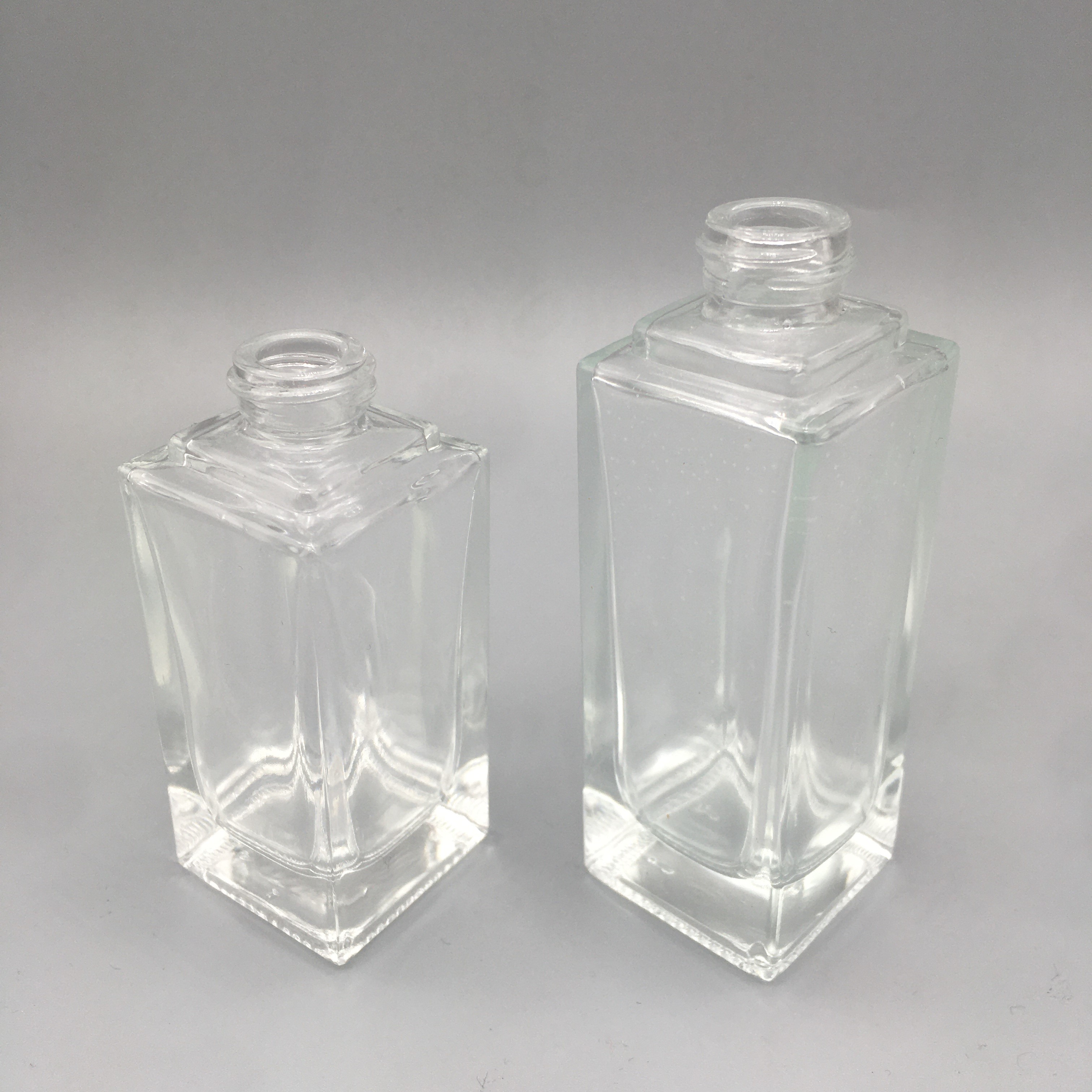 China Factory 30 Ml Foundation Glass Pump Bottle Frosted Double Layer Glass Bottle