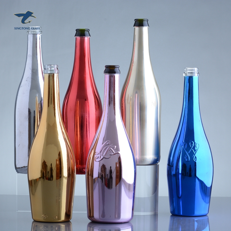 China Factory Custom Gold Champagne Glass Bottles With Plastic Cap