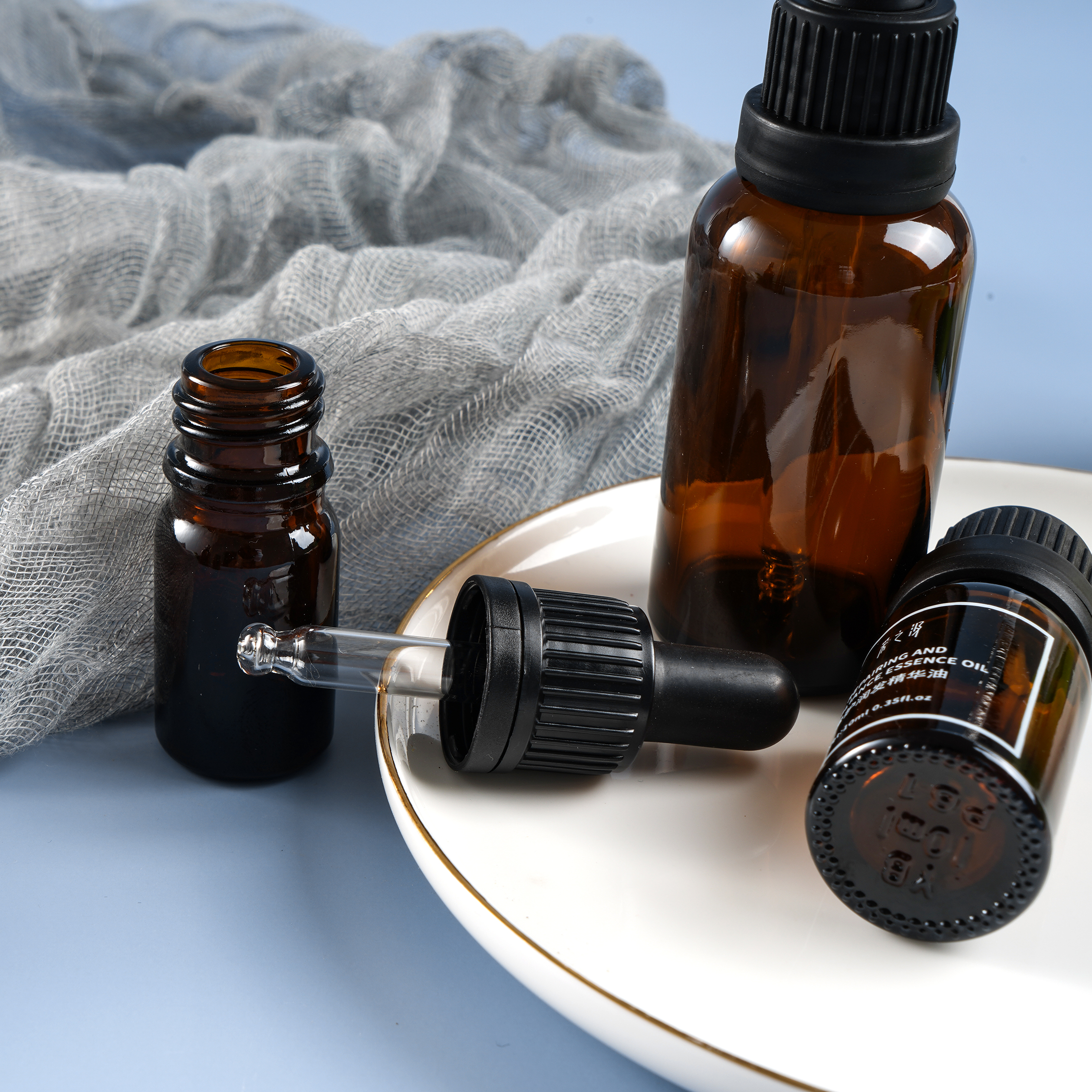 China Factory Supplier Wholesale 20ml Empty Amber Boston Essential Oil Dropper Bottle