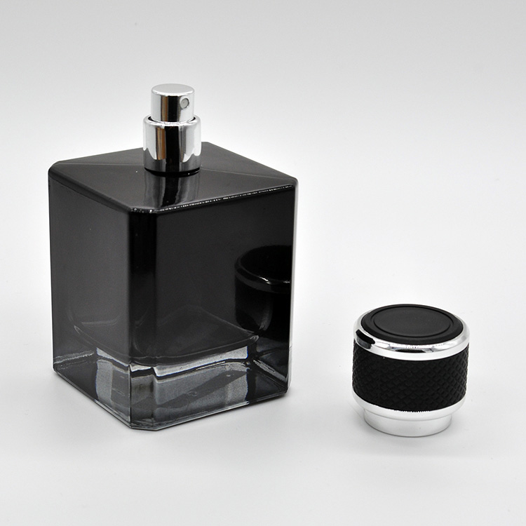 China Fashion Design Luxurious Black 100ml Perfume Bottle Clear