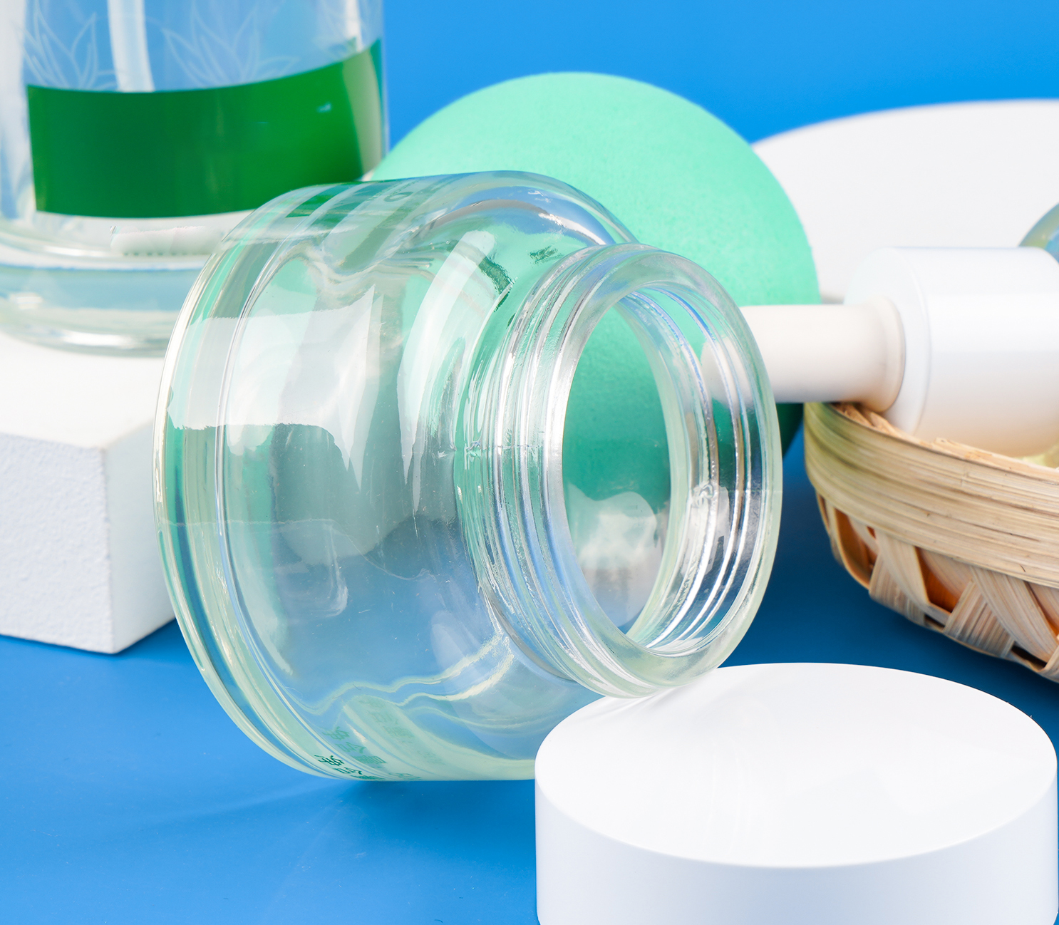 China Manufacturer BDPAK High quality Popular 50g Circle Cosmetic Jar With Lid For Skincare