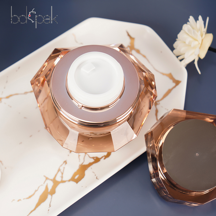 China Manufacturer Newly Design Good Selling Customized 60g Empty Unique Shape Glass Cream Jar