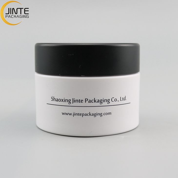 China Supplier 50ml PETG Thick Walled Container Scrub White body jar with black lids for skin care luxury jar