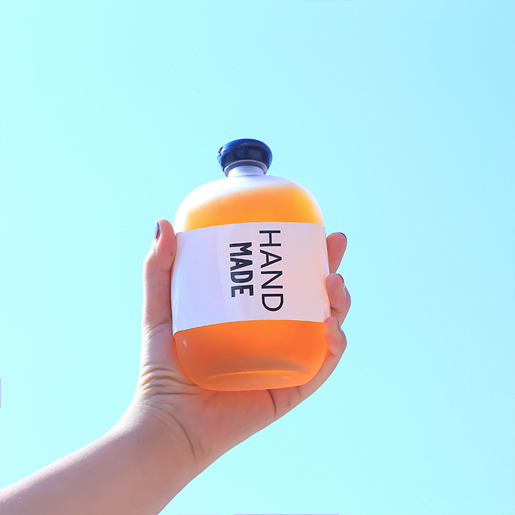 China Suppliers Unique Empty Liquor /Milk /Juice /Wine Flat Square Glass Bottle 350ml