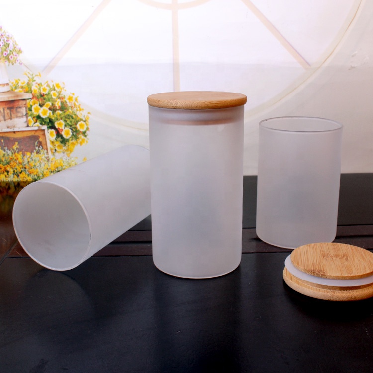 China eco-friendly frosted 700ml glass jar with bamboo lids