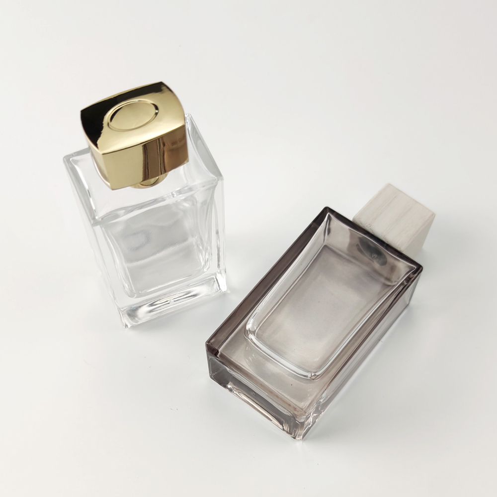 China factory hot sale low MOQ custom logo good price high quality crystal clear glass perfume bottle set 30ml 50ml 70ml 80ml