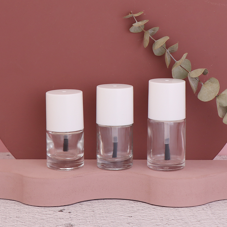 China factory made cosmetic packaging empty nail polish bottles with brushes