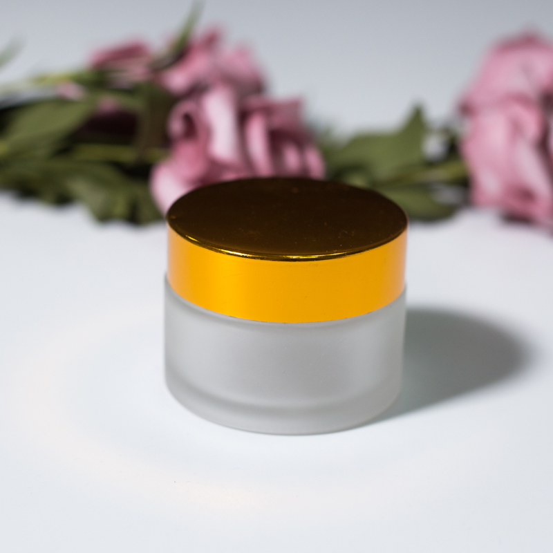 China manufacturer good quality unique empty refillable luxury cosmetic jar set