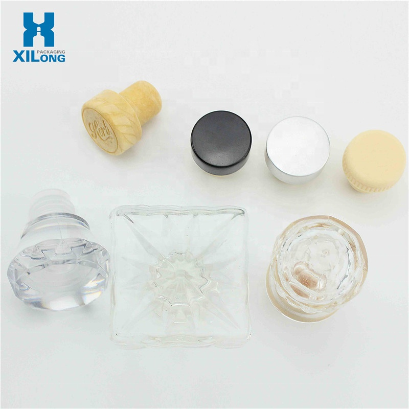Chinese Manufacture Custom Design 500Ml Promotional Glass Empty Vodka Glass Whisky Packing Bottles With Cork