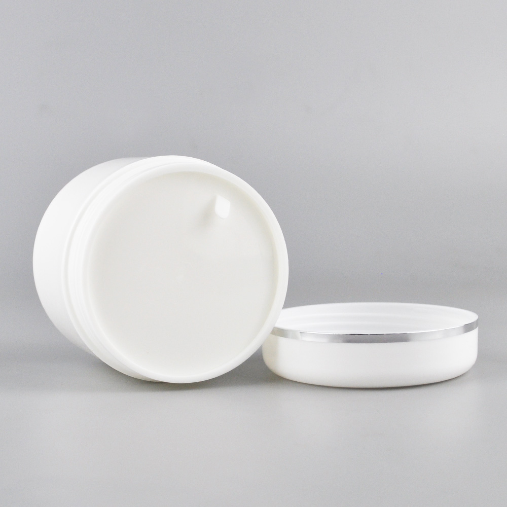 Chinese cosmetic cream packaging bottle 50ml 100ml 150 ml round plastic jar