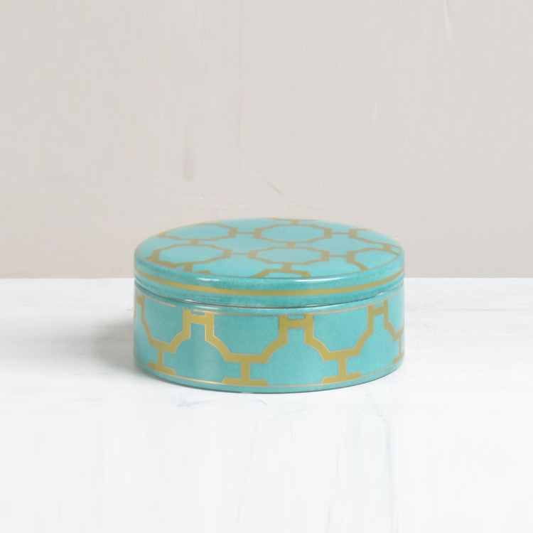 Chinese storage container white canister green decoration ceramic jar