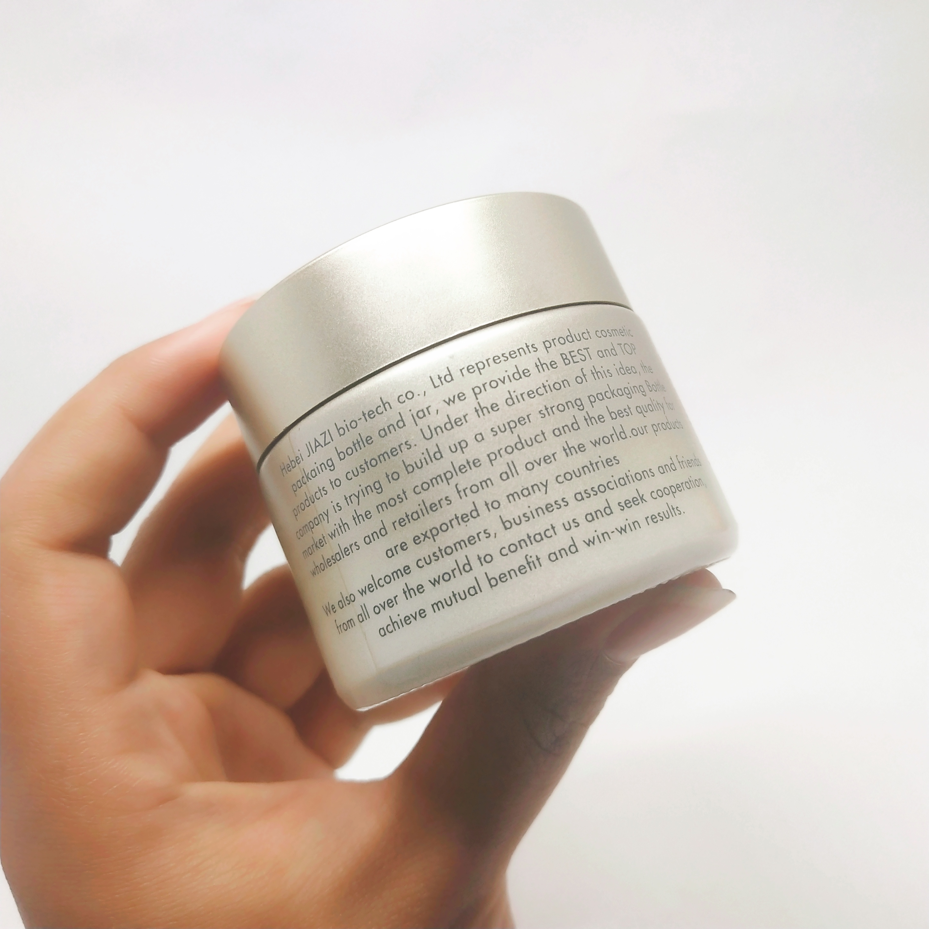 Chinese supplier 100g white porcelain straight sided opal glass jar with pink color lid