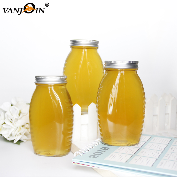 Classic180ml 330ml 660ml Customizing Glass Honey Jar with Spoon Jelly Jam Unique Round Jar with Screw Lid and wooden Roller