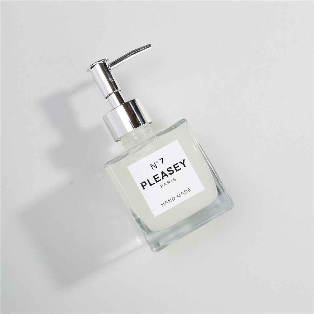 Clear 200ML Square Sanitizer Lotion Glass Bottle With Plastic Lotion Pump