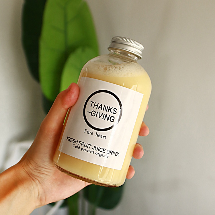 Clear 350ml 500ml Round Squat Glass Bottle With Metal Cap For Pressed Juice Bubble Tea