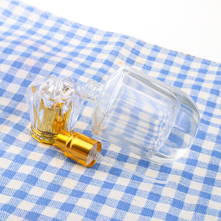 Clear Glass Oil Perfume Bottle Glass Essential Oil Gold Empty Perfume Bottle 50 Ml