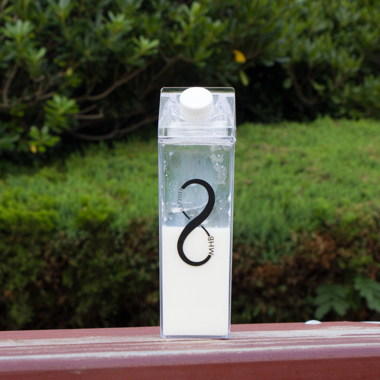 Clear Plastic Fruit Juice Milk Carton Water Bottles With Lids Wholesale