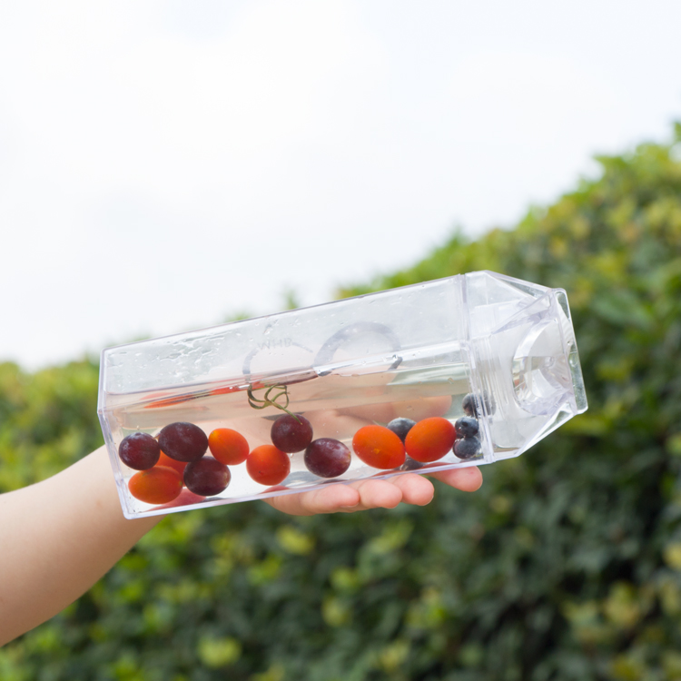 Clear Plastic Fruit Juice Milk Carton Water Bottles With Lids Wholesale