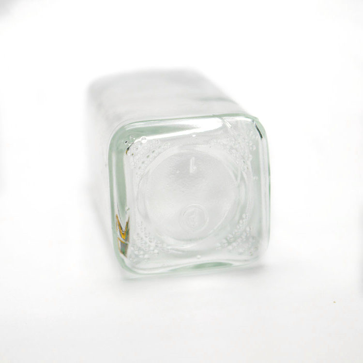 Clear Seasoning Salt Bottle 4oz 6 oz Glass Shaker Bottle Jam Spice Jar Container with Stainless Steel Lid