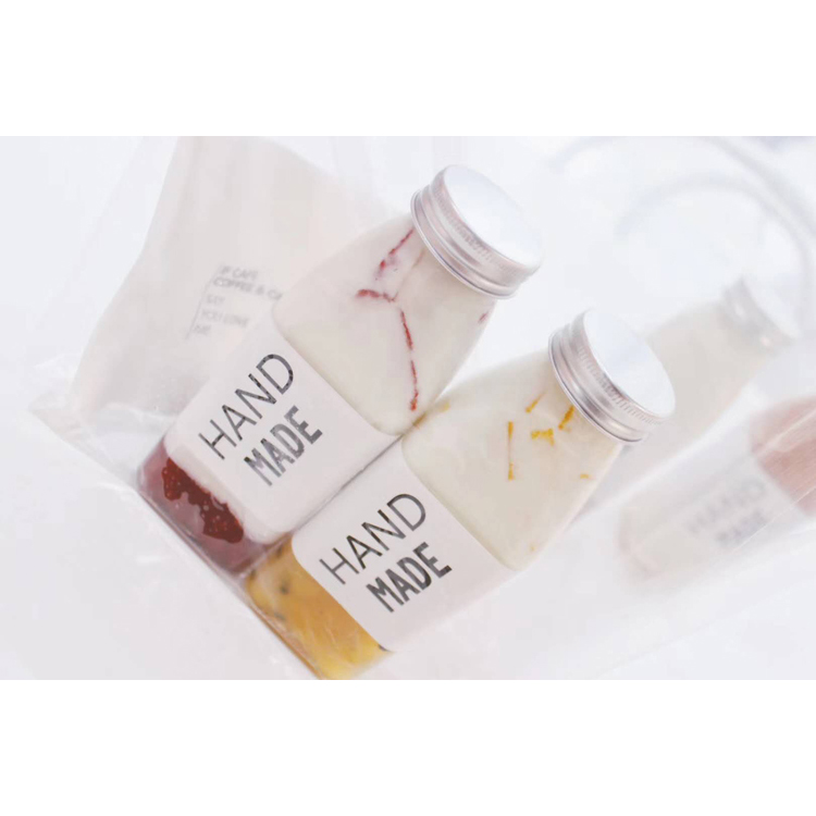 Cold Pressed Juice Bottle 250Ml 300Ml 500Ml Clear Glass French Square Beverage Plastic Juice Bottle With Plastic Screw Cap