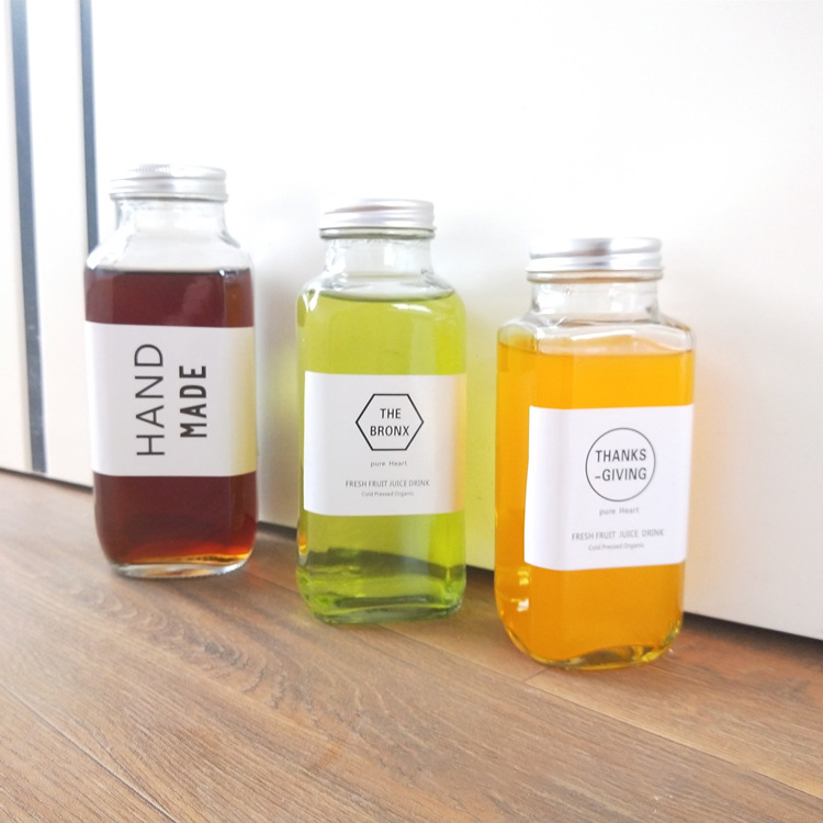Cold Pressed Juice Bottle 250ml 300ml 500ml Clear Glass French Square Bottles With Plastic Screw Cap