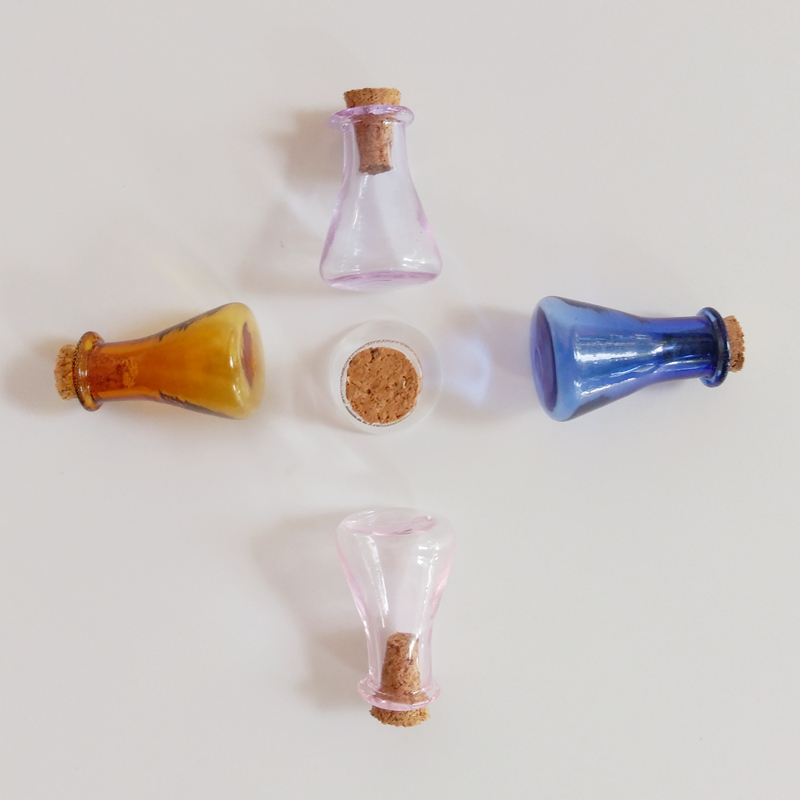 Colorful Mini glass jar Small wishing vial Home Decoration storage bottle Pendant Necklace corked glass bottle