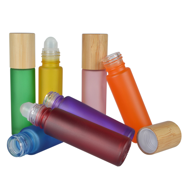 Colorful frosted pink red green blue purple essential oil perfume 10ml 15ml glass roll on bottle with bamboo lid