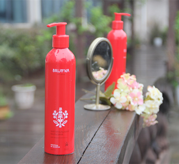 Colorful metal cosmetic foam pump bottle