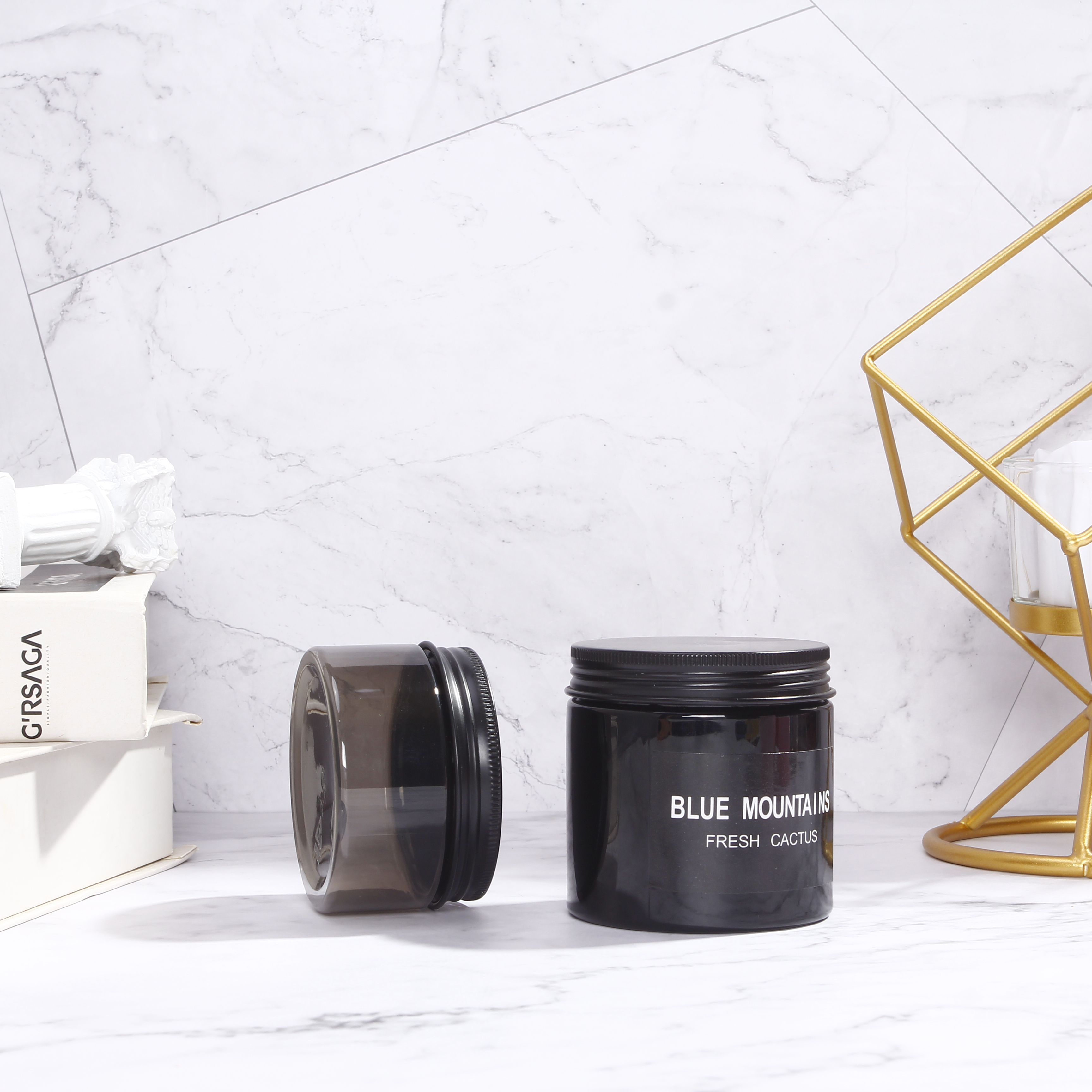 Colorfull pink empty round PLastic jar for Body lotion face cream with plastic screw lid 600ml 200ml