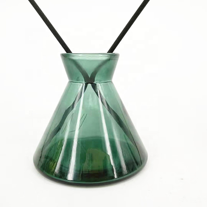 Cone shape 200ML aroma  Glass diffuser bottle   custom Aromatherapy funnel