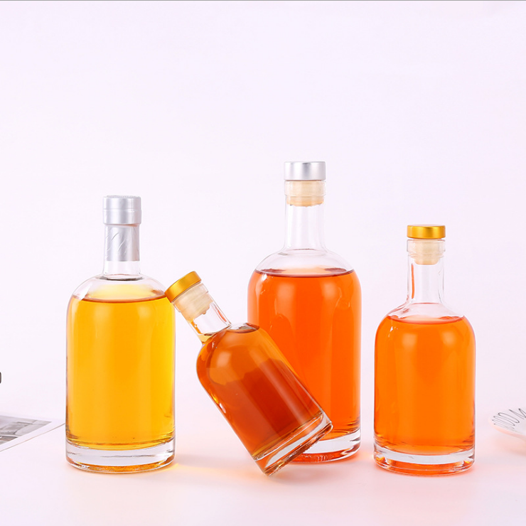 Cork Top 200 ml 375 ml 500 ml 750 ml Round Glass Bottles Empty Clear Frosted Glass Vodka Bottle for Whisky