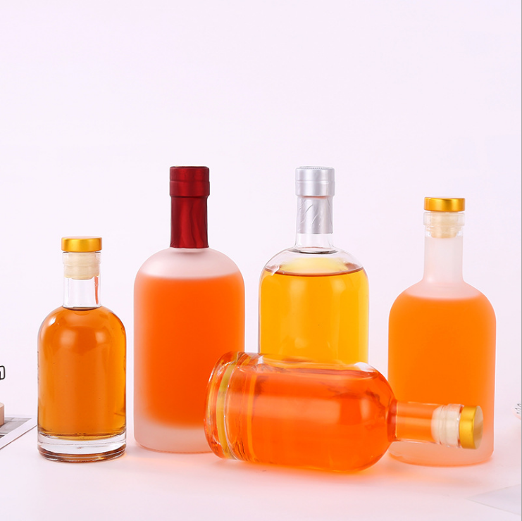 Cork Top 200 ml 375 ml 500 ml 750 ml Round Glass Bottles Empty Clear Frosted Glass Vodka Bottle for Whisky