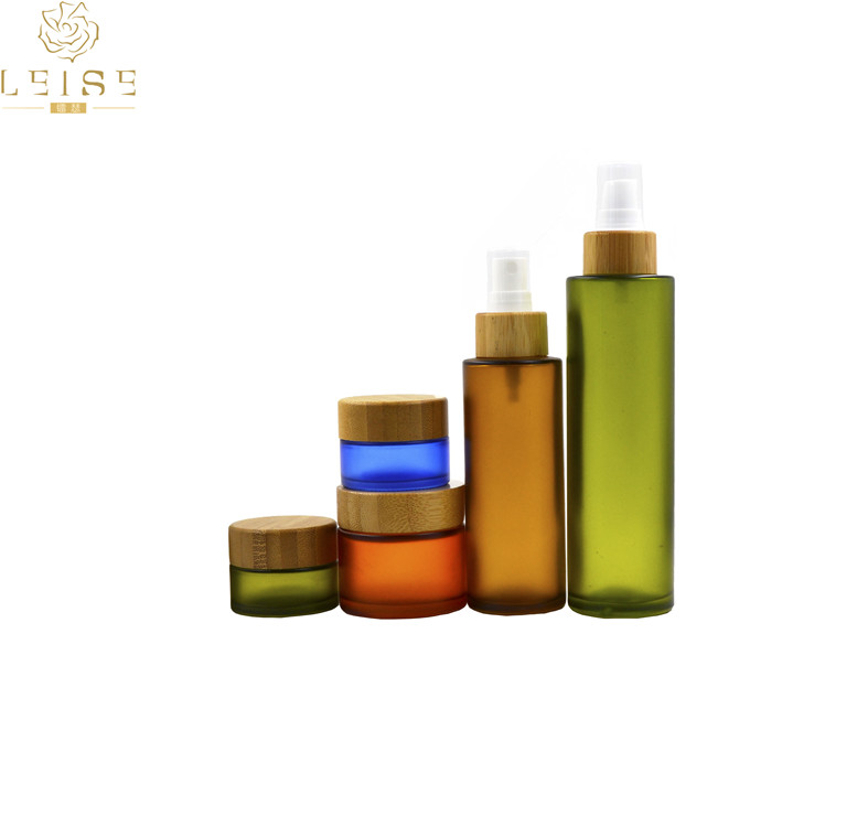 Cosmetic 10ml15ml 30ml 50ml 100ml clear amber white black essential oil frosted glass dropper pump bottle with bamboo cap