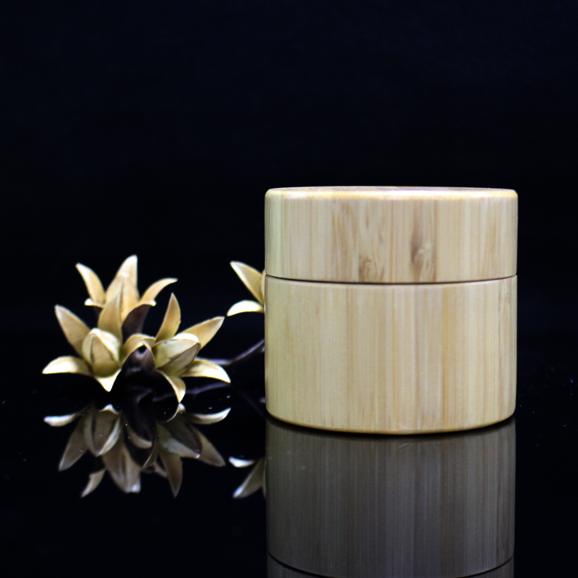 Cosmetic 5ml 15ml 30ml 50ml 100ml bamboo jar inner clear glass with bamboo wood lid for body cream