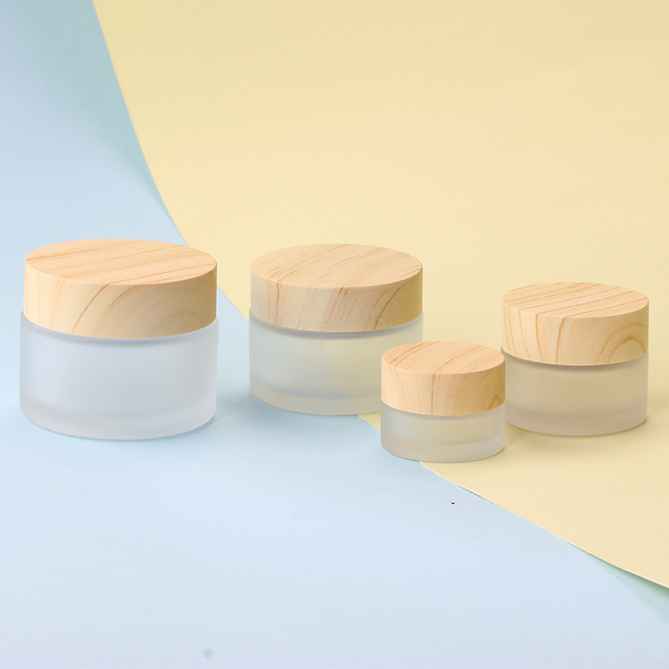 Cosmetic Container with Bamboo Pump 120ml/4oz Refillable Translucent Frosted Glass Travel Lotion Pump Bottle Lotion Dispenser