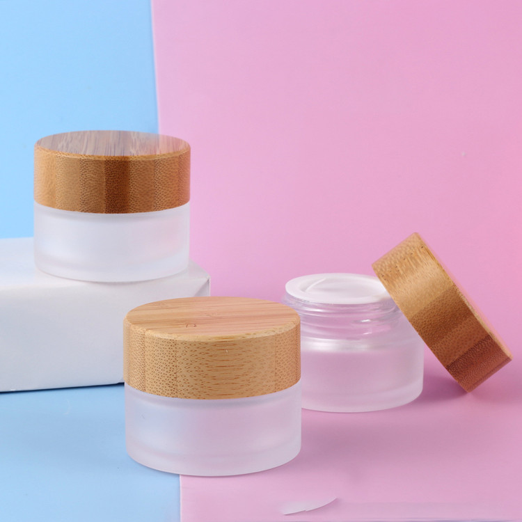 Cosmetic Container with Bamboo Pump 120ml/4oz Refillable Translucent Frosted Glass Travel Lotion Pump Bottle Lotion Dispenser